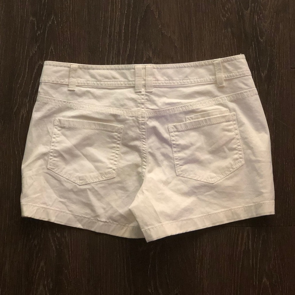 White High Rise Shorts - Picture 4 of 7
